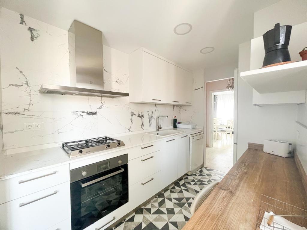 Apartamento Espeto Malaga Centro Luaran gambar